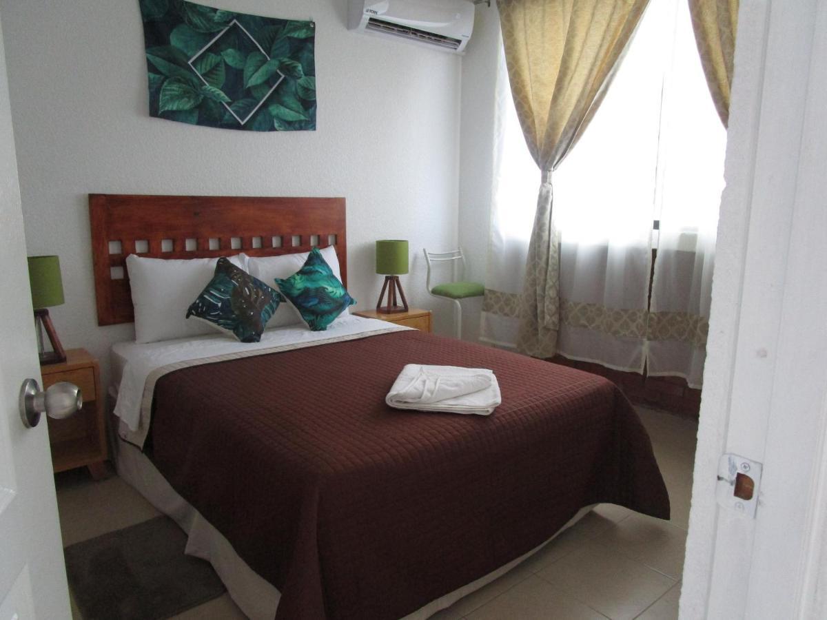 Preciosa Casa Palmera En Cuernavaca Con Alberca, Wifi, Tv Y Cocina Para Fin De Semana, Descanso, Vacaciones O Home Office Emiliano Zapata  エクステリア 写真