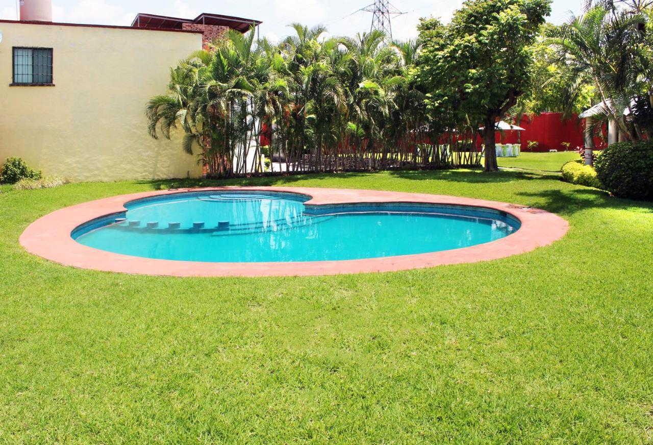 Preciosa Casa Palmera En Cuernavaca Con Alberca, Wifi, Tv Y Cocina Para Fin De Semana, Descanso, Vacaciones O Home Office Emiliano Zapata  エクステリア 写真
